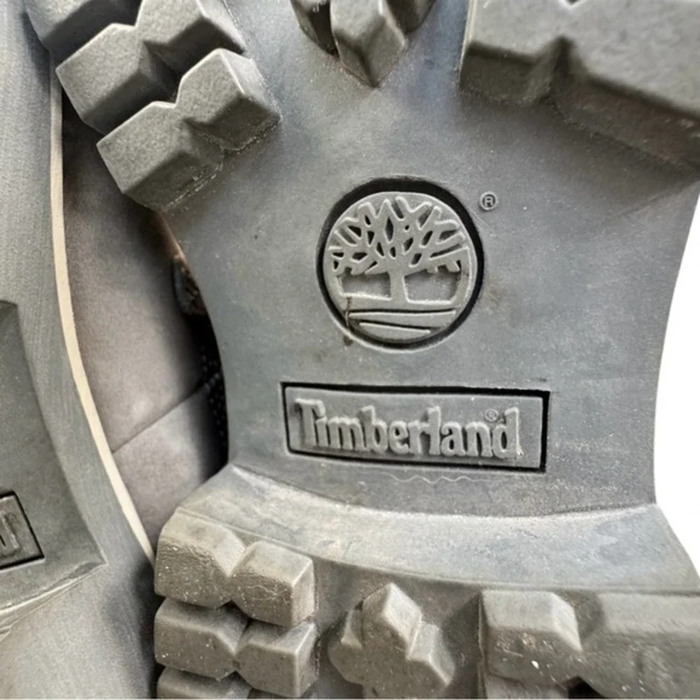 Timberland Genuine Suede Gray and‎ Red Quilted Winter Boots